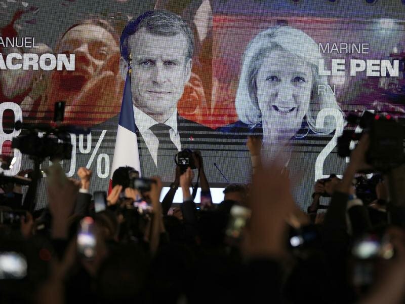 Emmanuel Macron und Marine Le Pen treten bei der Stichwahl am 24. April gegeneinander an. Foto: Francois Mori/AP/dpa
