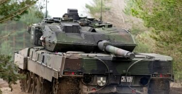 Panzer aus deutscher Produktion könnten schon bald die ukrainische Armee verstärken. Foto: Philipp Schulze/dpa