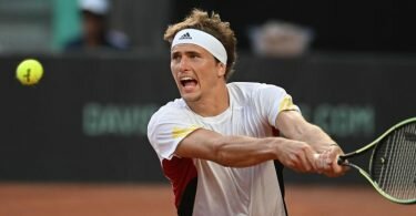 Alexander Zverev hat in Monte Carlo das Halbfinale erreicht. Foto: Andre Borges/dpa/Archiv