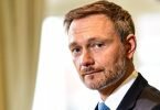 Finanzminister Christian Lindner muss wegen des Krieges gegen die Ukraine rund 39,2 Milliarden Euro an zusätzlichen Krediten aufnehmen. Foto: Fabian Sommer/dpa
