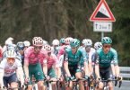 Beim Radklassiker Eschborn-Frankfurt ging es auch über den Feldberg. Foto: Sebastian Gollnow/dpa