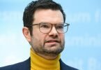 Nicht nur FDP-Minister Marco Buschmann ist bekennender «Star Wars»-Fan - auch in Bayern gibt es einen prominenten Anhänger der Weltraum-Saga. Foto: Bernd von Jutrczenka/dpa