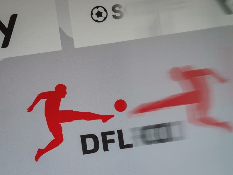 Die DFL hat eine Arbeitsgruppe zum Thema «mehr Erstliga-Spiele im frei empfangbaren Fernsehen» einberufen. Foto: Frank Rumpenhorst/dpa
