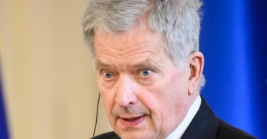 Finnlands Präsident Sauli Niinistö bei einer Pressekonferenz in Helsinki. Foto: Bernd von Jutrczenka/dpa