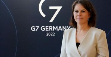 Bundesaußenminister Annalena Baerbock beim G7-Treffen in Weißenhäuser Strand. Foto: Marcus Brandt/dpa-Pool/dpa