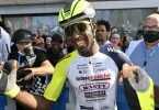 Schrieb beim Giro d'Italia ein weiteres Stück Radsportgeschichte: Biniam Girmay. Foto: Dirk Waem/BELGA/dpa