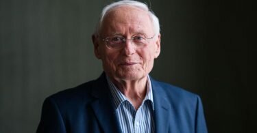 «Schon seit Langem befinden wir uns in einer Phase, in der Russland und China militärisch von den USA eingekreist werden», sagt Oskar Lafontaine in einem Interview. Foto: Oliver Dietze/dpa