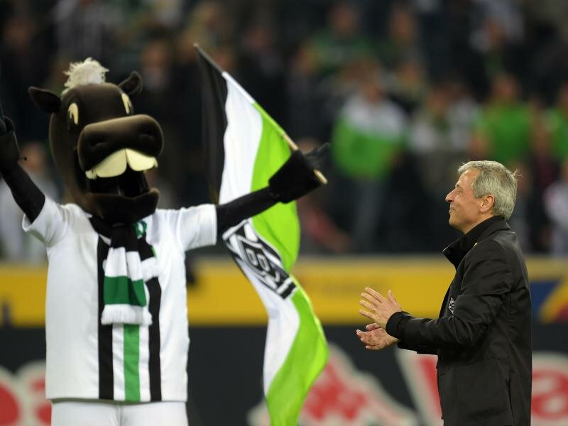 Trainer Lucien Favre führte die Gladbacher von 2011 bis 2015 vom Fast-Abstieg bis nach Europa. Foto: Federico Gambarini/dpa