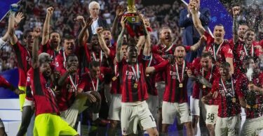 Der AC Mailand gewinnt die italienische Meisterschaft. Foto: Antonio Calanni/AP/dpa
