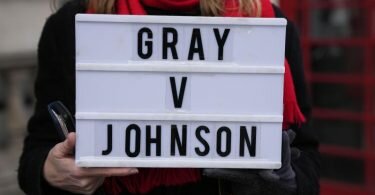 Der britische Premierminister Boris Johnson hat übereinstimmenden Medienberichten zufolge den vollständigen Untersuchungsbericht zur «Partygate»-Affäre erhalten. Foto: Matt Dunham/AP/dpa