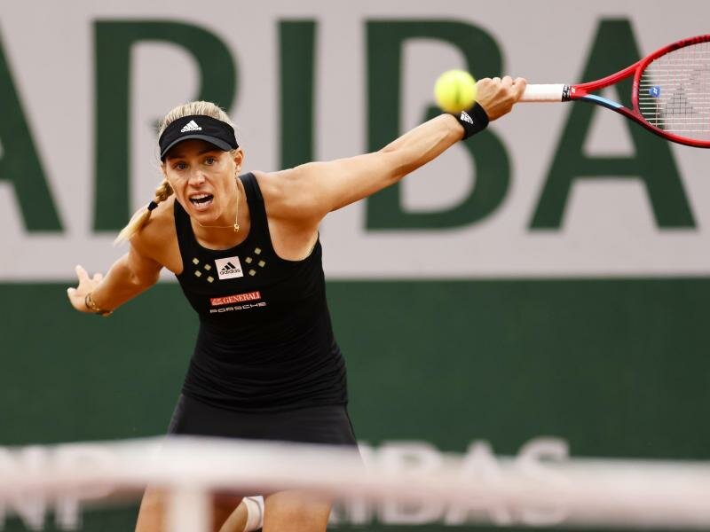 Angelique Kerber gewinnt die zweite Runde der French Open gegen Elsa Jacquemot. Foto: Frank Molter/dpa