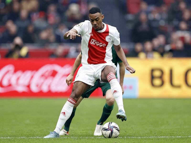 Steht vor einem Wechsel von Ajax zu den Bayern: Ryan Gravenberch. Foto: Maurice Van Steen/ANP/dpa