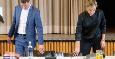 Wie geht es nun weiter? Die Sondierungen zwischen CDU&nbsp;und Grüne in NRW&nbsp;sind beendet. Foto: Henning Kaiser/dpa