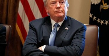 Für mehr Waffen: Trump will mehr Menschen gegen «das Böse» bewaffnen. Foto: Evan Vucci/AP/dpa