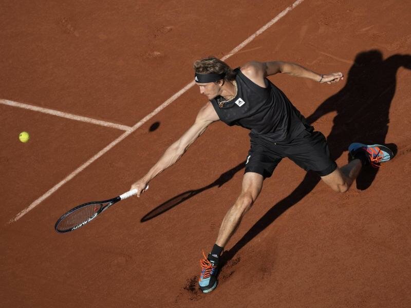 Alexander Zverev will in Paris seinen ersten Grand-Slam-Titel gewinnen. Foto: Christophe Ena/AP/dpa