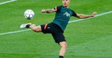Liverpools Thiago ist rechtzeitig zum Champions-League-Finale fit geworden und steht in der Startelf. Foto: Adam Davy/PA Wire/dpa
