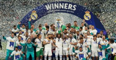 Real Madrid feiert den insgesamt 14. Champions-League-Titel der Vereinsgeschichte. Foto: Nick Potts/PA Wire/dpa