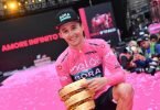 Großer Coup in Rosa: Jai Hindley gewann als erster Australier den Giro d'Italia. Foto: Gian Mattia D'alberto/LaPresse/AP/dpa