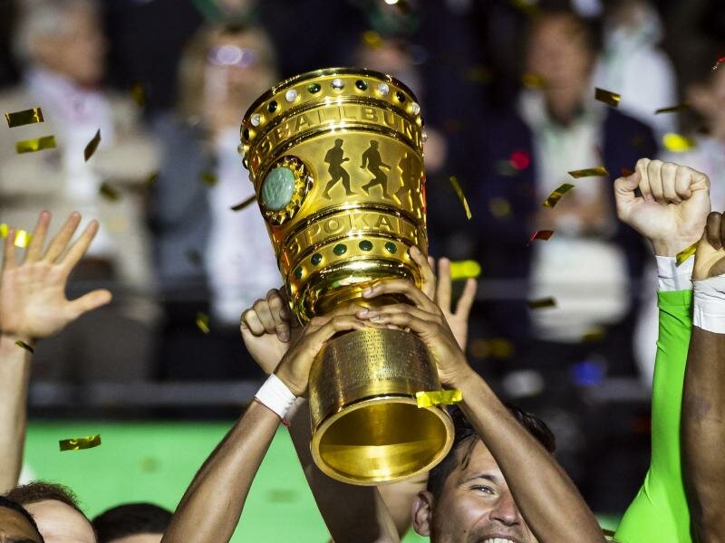 Auch 2022/23 Objekt der Begierde vieler Club: Der DFB-Pokal. Foto: Tom Weller/dpa