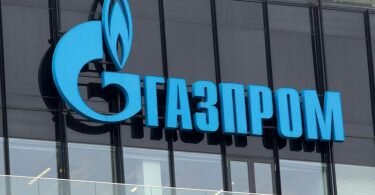 Das Gazprom-Logo auf einer Niederlassung des russischen Staatskonzerns in St. Petersburg. Foto: Igor Russak/dpa