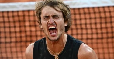 Alexander Zverev trifft im Halbfinale der French Open auf Superstar Rafael Nadal. Foto: Anne-Christine Poujoulat/AFP/dpa
