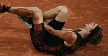 Der Traum von Alexander Zverevs erstem Grand-Slam-Titel endete (vorerst) im Pariser Sand. Foto: Thibault Camus/AP/dpa
