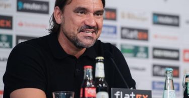 Daniel Farke wird bei einer Pressekonferenz von Borussia Mönchengladbach als neuer Trainer vorgestellt. Foto: Marius Becker/dpa