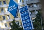 Nur wenige Tage nach der steuerlichen Senkung der Benzinpreise sind vielerorts die Preise wieder deutlich angestiegen. Foto: Paul Zinken/dpa