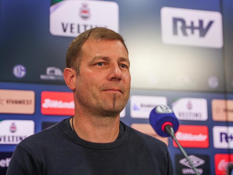 Frank Kramer wird bei einer Pressekonferenz als neuer Trainer vom FC Schalke 04 vorgestellt. Foto: Tim Rehbein/dpa