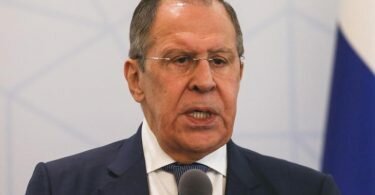 «Sollten die Kiewer Behörden reifen, werden wir nur zu gerne kooperieren»: der russische Außenminister Sergej Lawrow in Ankara. Foto: Burhan Ozbilici/AP/dpa