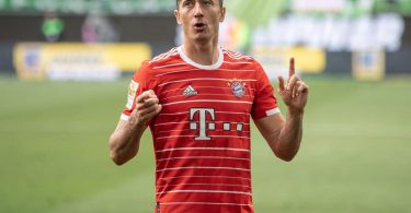 Möchte den FC Bayern gerne verlassen: Bayern-Stürmer Robert Lewandowski. Foto: Swen Pförtner/dpa
