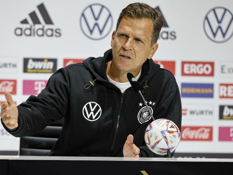 DFB-Direktor Oliver Bierhoff weiß, dass die Bezeichnung «Die Mannschaft» polarisiert. Foto: Daniel Löb/dpa