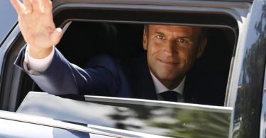 Kann Emmanuel Macrons Mitte-Bündnis die Mehrheit in der Nationalversammlung holen?. Foto: Ludovic Marin/Pool AFP/AP/dpa