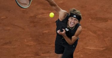 Alexander Zverev ist die neue Nummer zwei der Tennis-Welt. Foto: Christophe Ena/AP/dpa