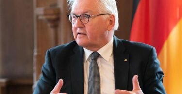 Bundespräsident Frank-Walter Steinmeier: «Gerade jetzt (...) kann eine soziale Pflichtzeit besonders wertvoll sein.». Foto: Silas Stein/dpa