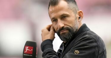 Richtet klare Worte an Bayern-Torjäger Robert Lewandowski: Sportvorstand Hasan Salihamidzic. Foto: Thomas Frey/dpa