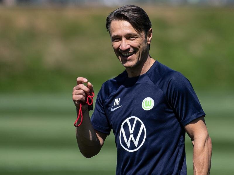Hat seine Arbeit in Wolfsburg aufgenommen: Trainer Niko Kovac. Foto: Swen Pförtner/dpa
