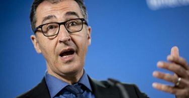 Bundesernährungsminister Cem Özdemir (Grüne) bei einer Pressekonferenz in Berlin. Foto: Fabian Sommer/dpa