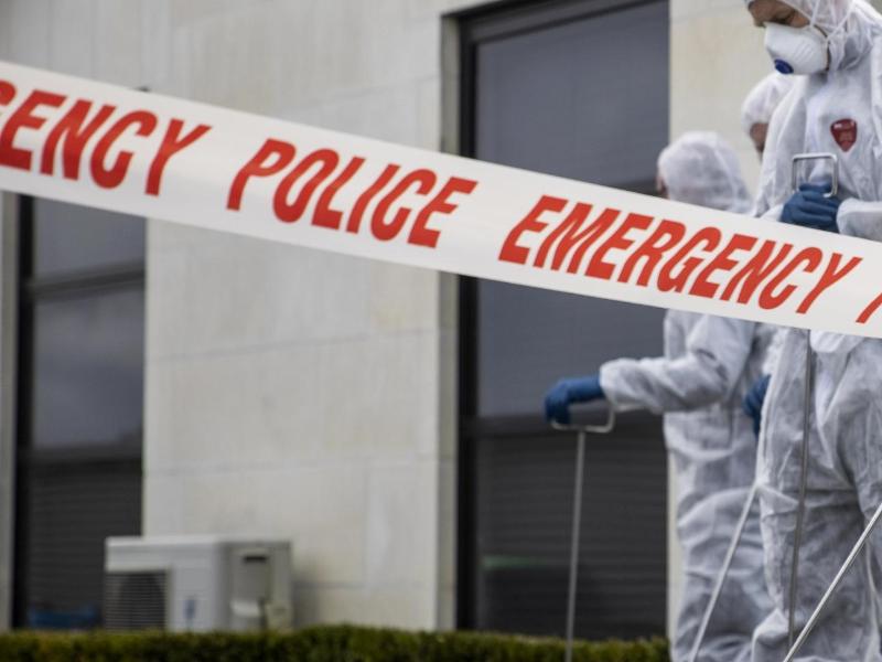 Forensiker bei ihrer Arbeit: «Wir wissen nicht, ob sie vergiftet wurden oder ob etwas anderes passiert ist». (Symbolbild). Foto: George Heard/New Zealand Herald/AP/dpa