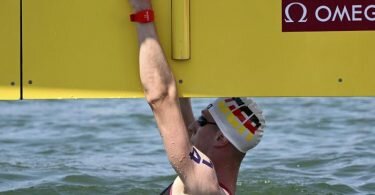 Will auch über die fünf Kilometer um eine Medaille schwimmen: Florian Wellbrock. Foto: Uncredited/AP/dpa