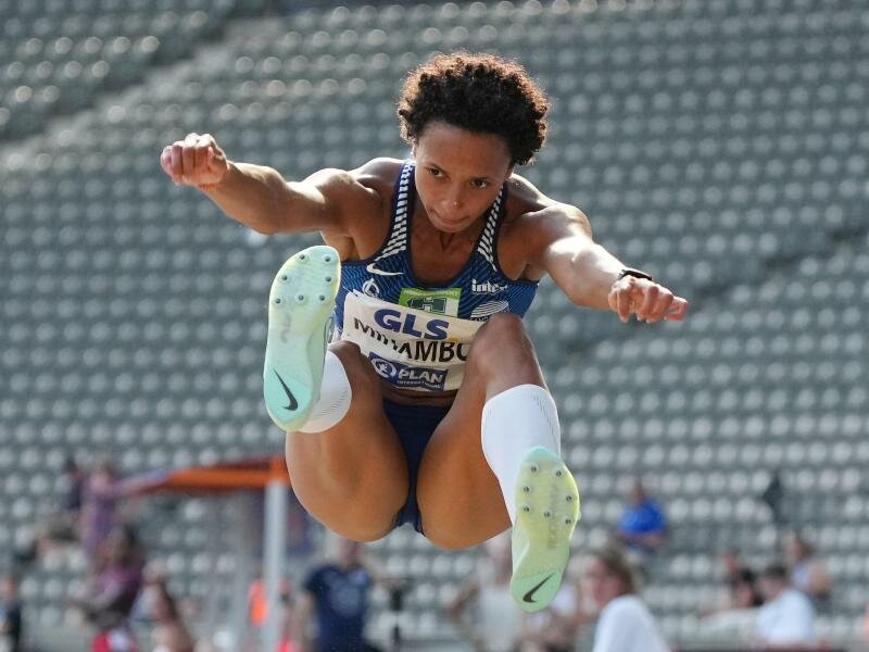 Geht vor der WM noch beim Diamond-League-Meeting in Stockholm an den Start: Malaika Mihambo. Foto: Soeren Stache/dpa
