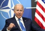 Joe Biden, Präsident der USA, während eines Treffens mit dem NATO-Generalsekretär Stoltenberg auf dem NATO-Gipfel. Foto: Susan Walsh/AP/dpa