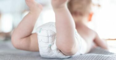 Die Windeldermatitis zählt zu den häufigsten Hauterkrankungen bei Babys und Kleinkindern. Foto: Friso Gentsch/dpa/dpa-tmn