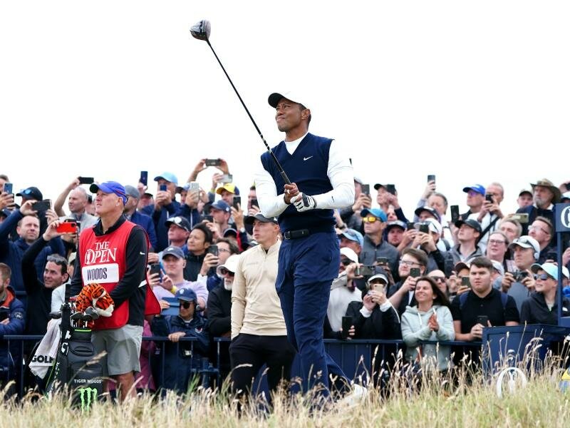 Tiger Woods spielte am ersten Tag der British Open eine schwache Runde. Foto: Jane Barlow/PA Wire/dpa