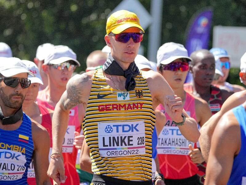 Musste beim Finale über 20 Kilometer Gehen aussteigen: Christopher Linke. Foto: Michael Kappeler/dpa