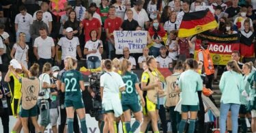 In der Gruppenphase kamen alle 20 deutschen Feldspielerinnen zum Einsatz. Foto: Sebastian Gollnow/dpa