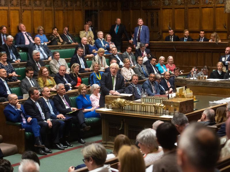 Der scheidende Premierminister Boris Johnson spricht im britischen Unterhaus. Foto: UK Parliament/Andy Bailey/PA Media/dpa