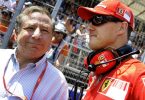 Der ehemalige Formel-1-Fahrer Michael Schumacher (r) und Jean Todt, damaliger Teamchef von Ferrari, aufgenommen beim GP in Spanien im Jahr 2008. Foto: Felix Heyder/epa/dpa/Archivbild