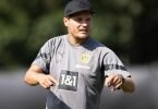Muss noch vor dem Liga-Start auf einen seiner Hochkaräter verzichten: BVB-Coach Edin Terzic. Foto: Marco Steinbrenner/dpa