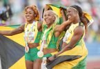 Laufen auch in der Staffel: An Shelly-Ann Fraser-Pryce (M), Elaine Thompson-Herah (l) und Shericka Jackson führt im Staffel-Finale wohl kein Weg vorbei. Foto: Michael Kappeler/dpa